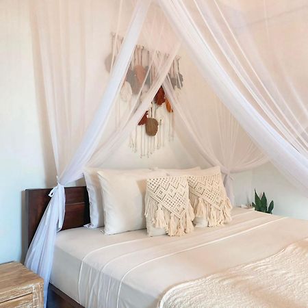 Kubu Mini Guest House Canggu Екстериор снимка