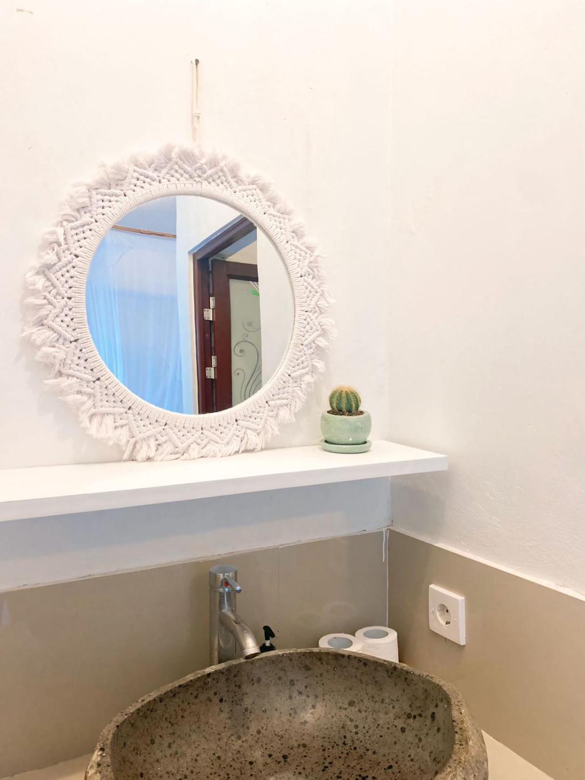 Kubu Mini Guest House Canggu Екстериор снимка